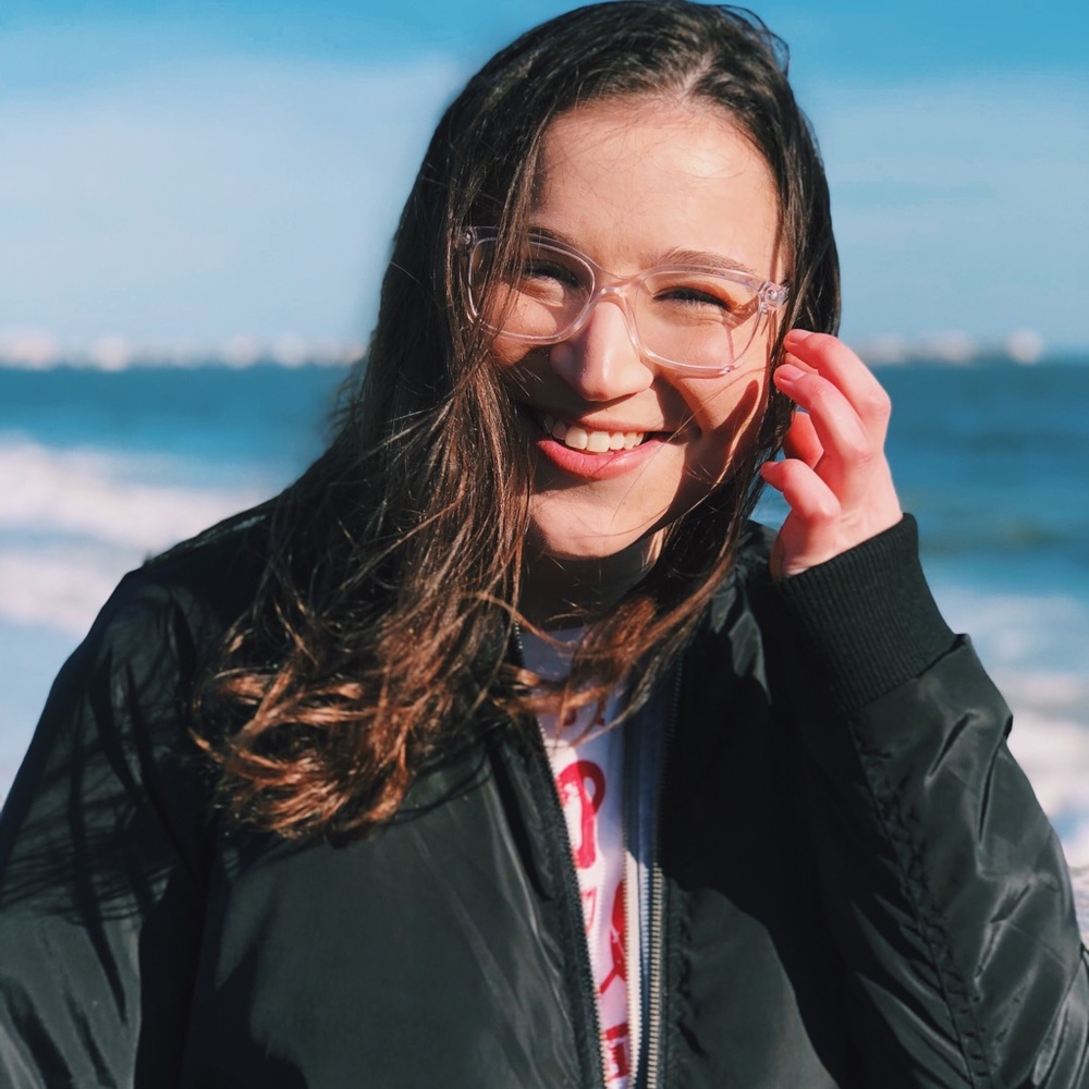 Meet your Posher, Nicole